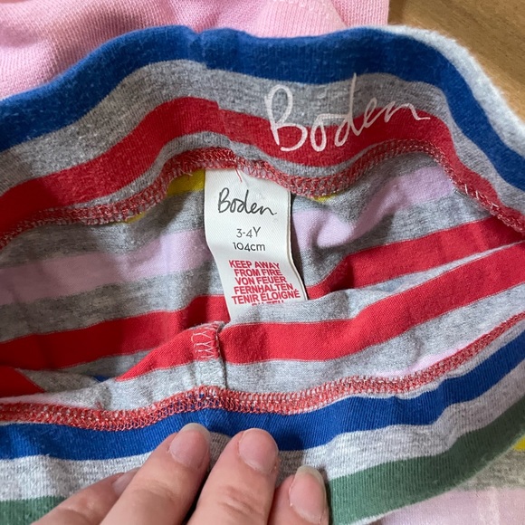 Hanna Andersson Heart Sweatshirt Dress and Leggings Set - Picture 7 of 9